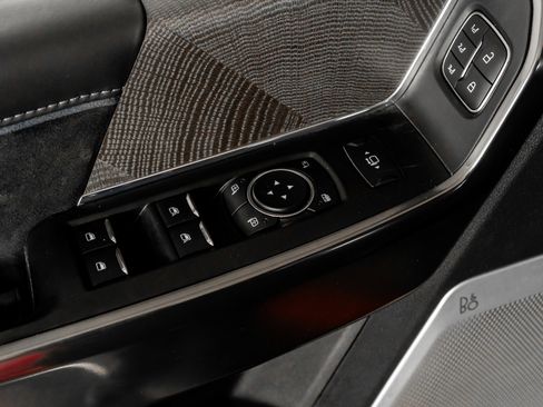 Used 2025 Ford F250 Platinum image 48