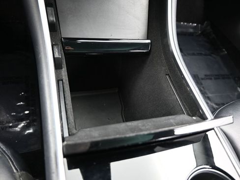 Used 2019 Tesla Model 3 image 24