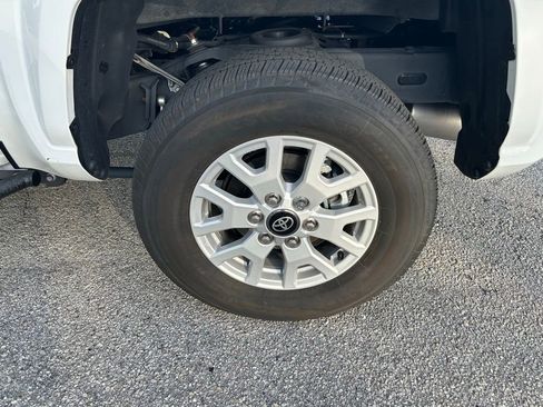 Used 2024 Toyota Tacoma SR5 RWD image 10