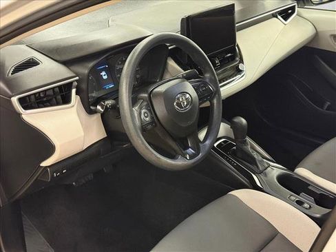 Used 2023 Toyota Corolla LE image 10