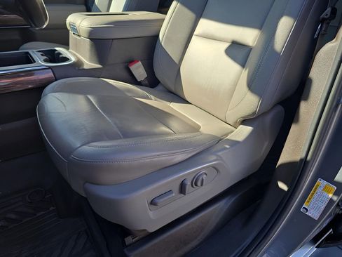 Used 2021 Chevrolet Silverado 1500 LT Trail Boss w/ Convenience Package II image 12