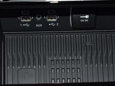 New 2026 Jeep Grand Cherokee Altitude AWD/4WD image 18
