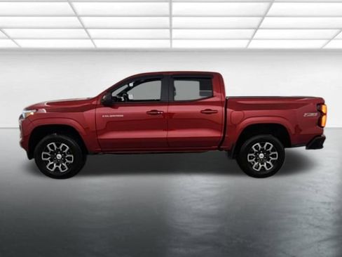 Used 2023 Chevrolet Colorado Z71 w/ Z71 Convenience Package 2 AWD/4WD image 5