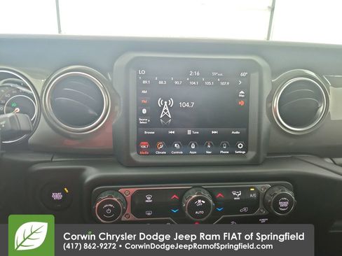 Certified 2023 Jeep Gladiator Overland image 24