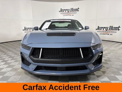Used 2025 Ford Mustang GT RWD image 3