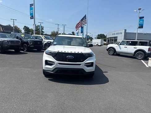 Used 2022 Ford Explorer ST w/ Equipment Group 401A AWD/4WD image 2