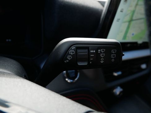 Certified 2025 Ford Explorer ST-Line w/ ST-Line Street Pack image 29