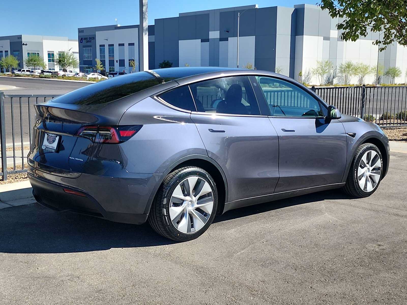 Used 2023 Tesla Model Y Long Range AWD/4WD image 8