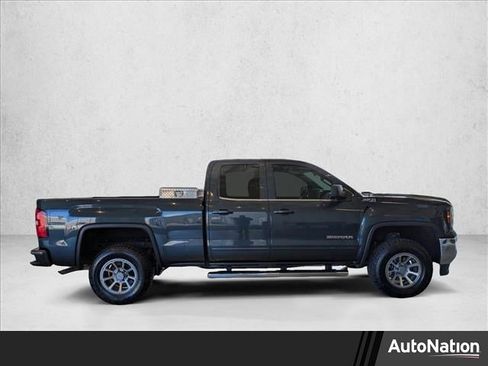Used 2018 GMC Sierra 1500 SLE w/ SLE Value Package image 1