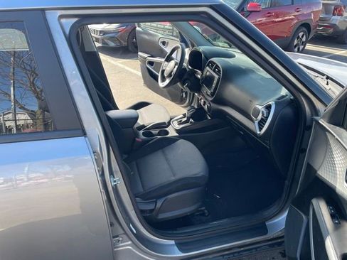 Used 2022 Kia Soul LX w/ Technology Package image 15