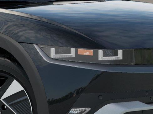 New 2025 Hyundai Ioniq 5 SE image 9