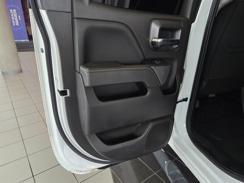 Used 2017 Chevrolet Silverado 1500 LT w/ All Star Edition AWD/4WD image 10