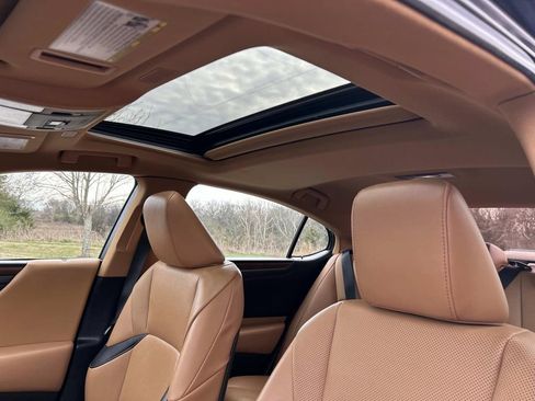 Used 2022 Lexus ES 350 Base w/ Premium Package image 22