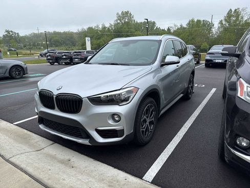 Used 2018 BMW X1 xDrive28i w/ Convenience Package AWD/4WD image 1