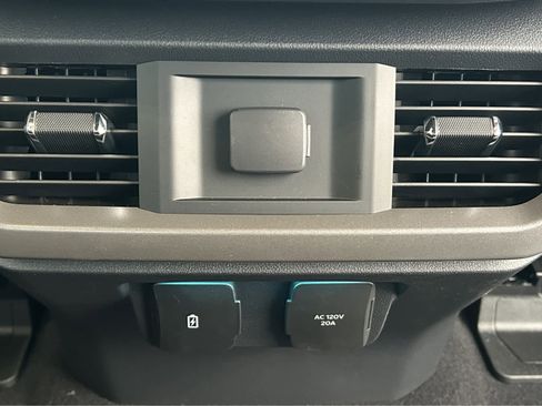 New 2023 Ford F150 Lightning Lariat image 22