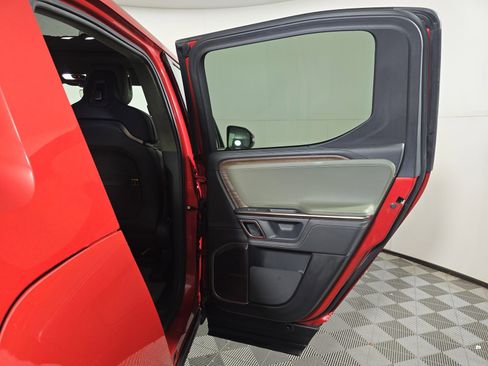 Used 2022 Rivian R1T Launch Edition image 19