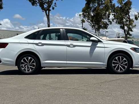 Used 2024 Volkswagen Jetta S FWD image 3