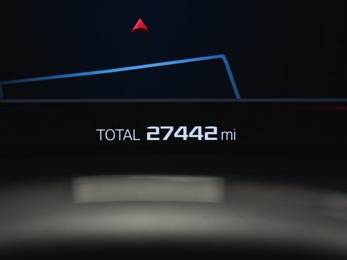 Used 2023 BMW XM image 27