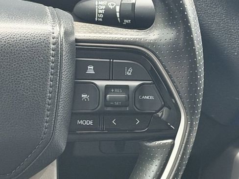 Used 2023 Toyota Tundra SR5 AWD/4WD image 13