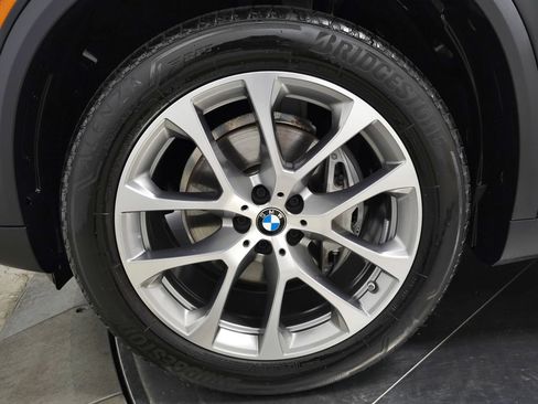 Used 2025 BMW X5 xDrive40i w/ Climate Comfort Package AWD/4WD image 13