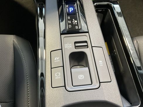 New 2026 Toyota Prius XLE image 13