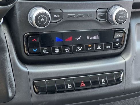New 2024 RAM ProMaster 3500 w/ Convenience Group image 20