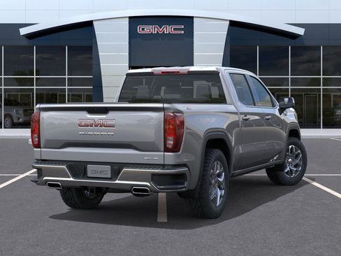 New 2026 GMC Sierra 1500 SLE image 4