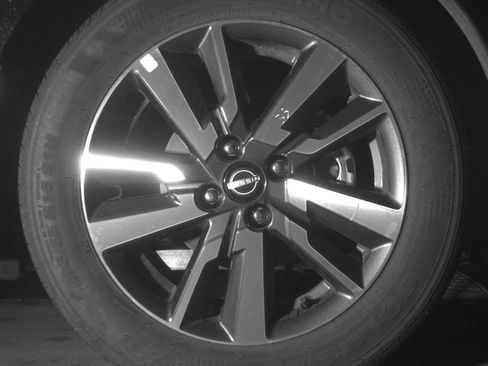 Used 2025 Nissan Versa SV FWD image 16