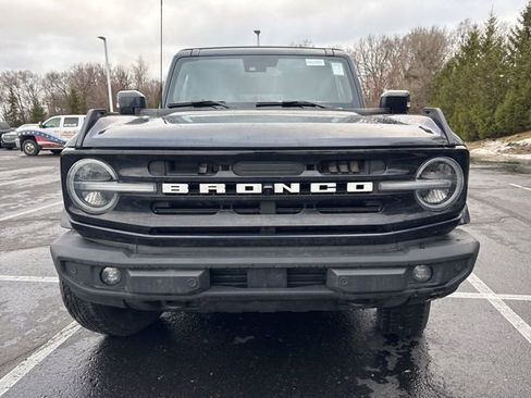 Used 2021 Ford Bronco Outer Banks image 2