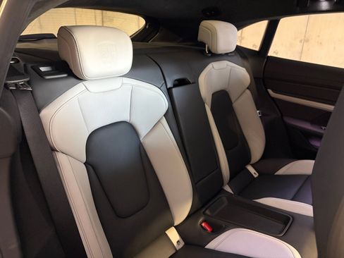 Certified 2023 Porsche Taycan Cross Turismo AWD/4WD image 27