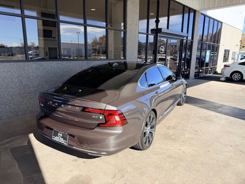 Used 2023 Volvo S90 B6 Ultimate w/ Protection Package Premier image 43