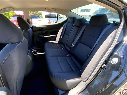 Used 2024 Nissan Altima 2.5 SV FWD image 20