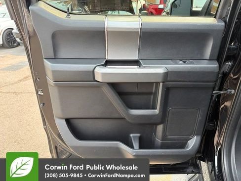 Used 2017 Ford F150 XLT w/ Equipment Group 302A Luxury AWD/4WD image 29