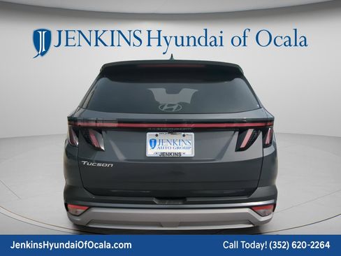 Certified 2025 Hyundai Tucson SEL FWD image 5