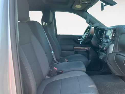 Used 2022 Chevrolet Silverado 1500 LT AWD/4WD image 15