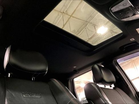 Used 2017 Jeep Grand Cherokee Limited 75th Anniversary AWD/4WD image 22