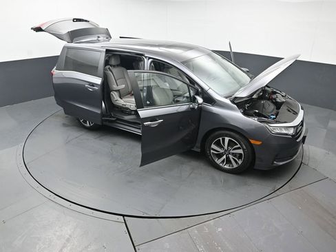 Certified 2023 Honda Odyssey Touring image 58