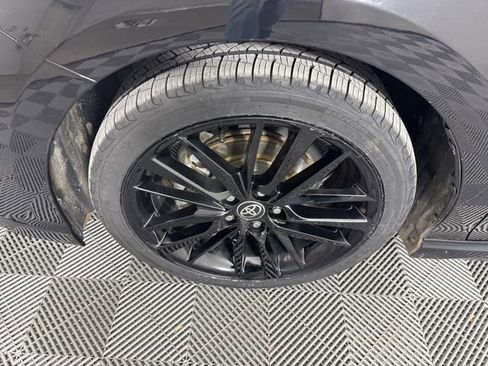 Used 2023 Toyota Camry XSE image 10