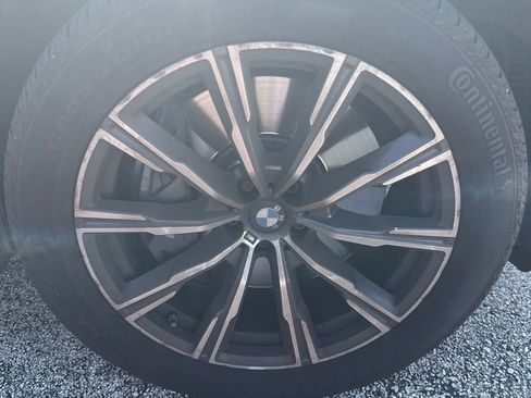 Used 2022 BMW X5 M50i w/ Parking Assistance Package AWD/4WD image 20