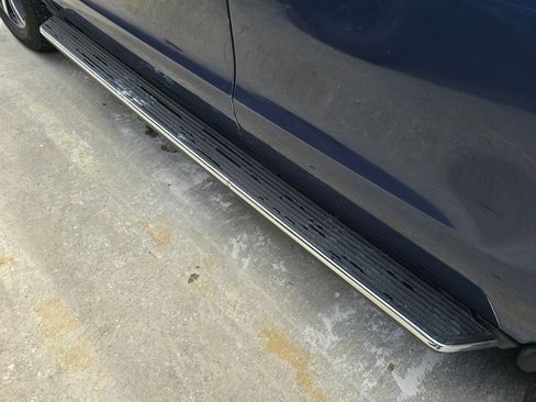 Used 2023 Ford Expedition XLT image 23