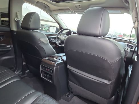 Used 2020 Nissan Murano Platinum w/ Cargo Package FWD image 16