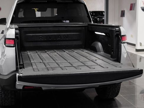 Used 2022 Rivian R1T Launch Edition image 61