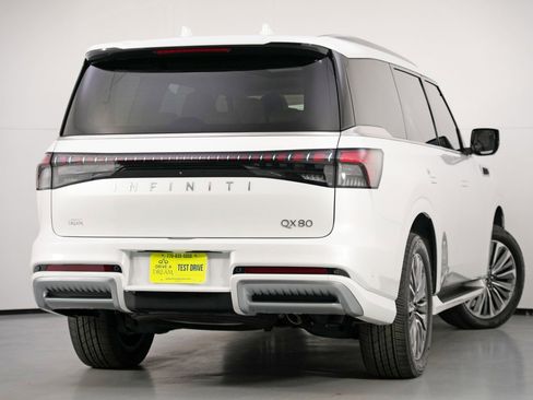 Used 2025 INFINITI QX80 Luxe image 5