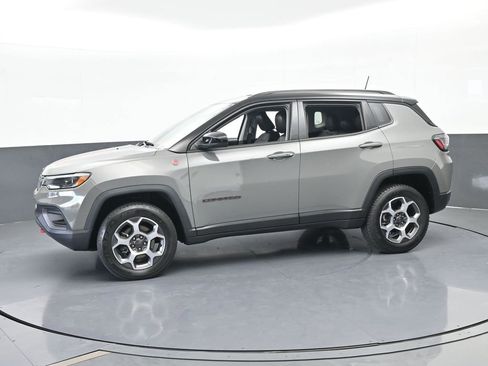 Used 2022 Jeep Compass Trailhawk w/ Trailhawk Elite Group image 2