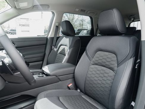 New 2026 Nissan Pathfinder SV w/ Cargo Package AWD/4WD image 20