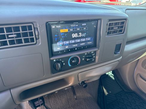 Used 2001 Ford F350 XL image 15