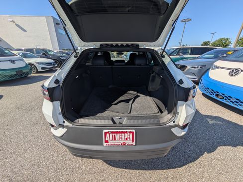 Used 2023 Volkswagen ID.4 Pro RWD image 12