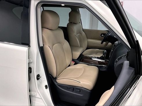Used 2019 Nissan Armada Platinum w/ Captain's Chairs Package RWD image 9