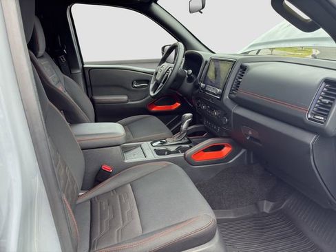 Used 2022 Nissan Frontier PRO-4X AWD/4WD image 20