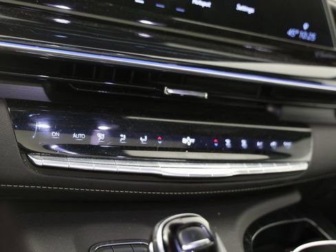 Used 2024 Cadillac Escalade Sport image 5